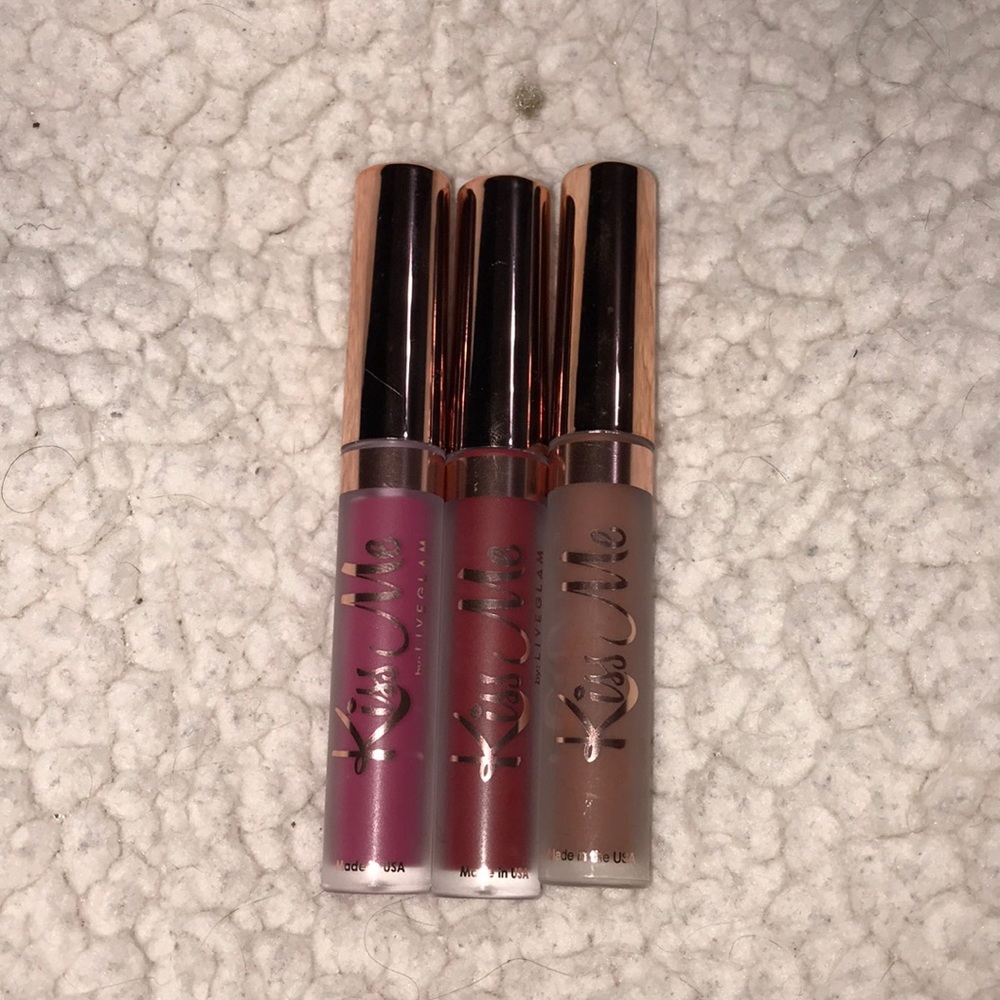 Kiss me Lipstick